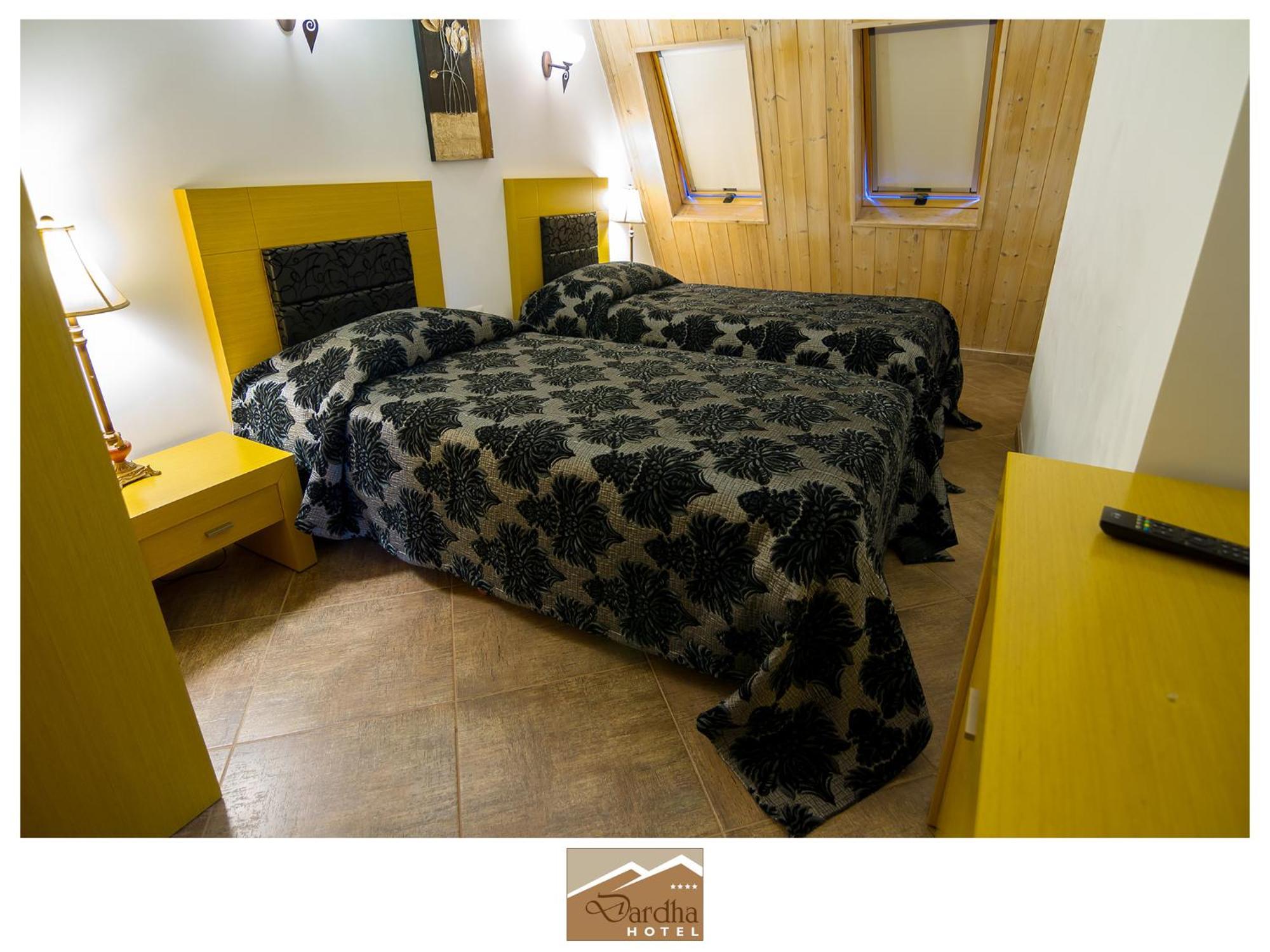 Hotel Dardha Room photo