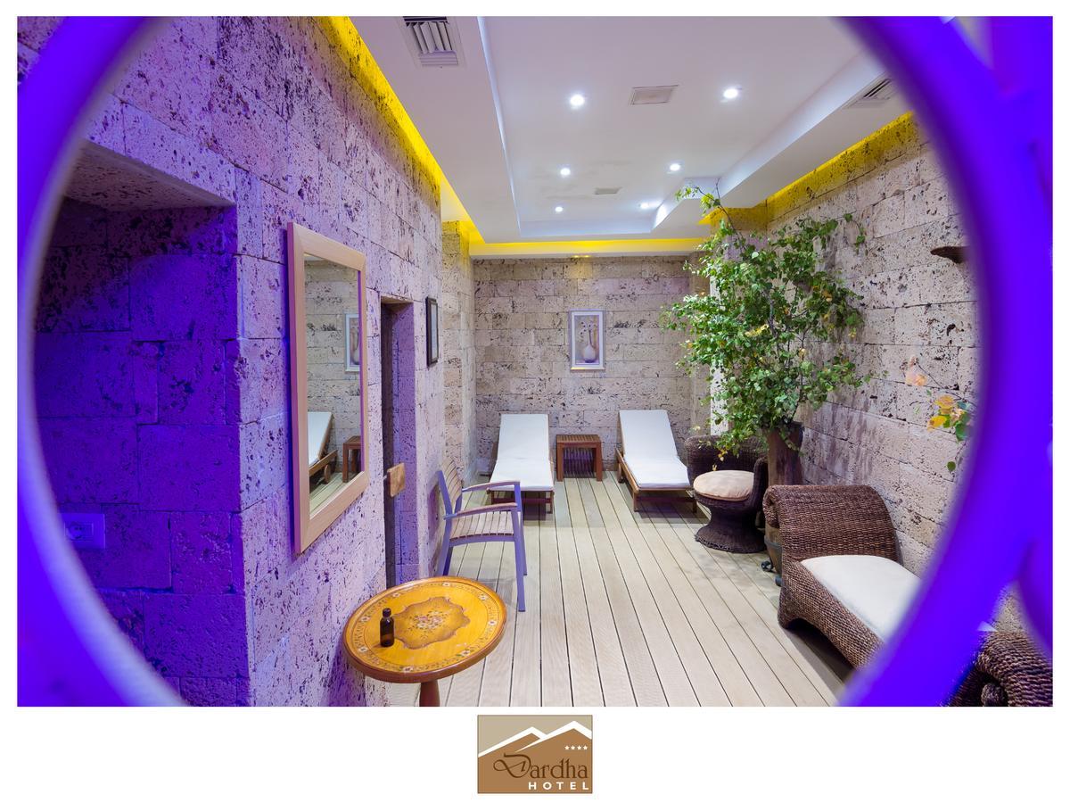 Hotel Dardha Exterior photo
